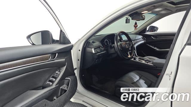 Honda Accord 10세대 1.5 турбо, 2021 10
