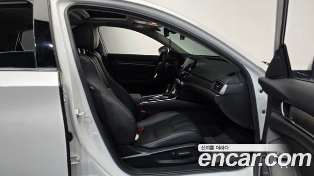 Honda Accord 10세대 1.5 турбо, 2021 11