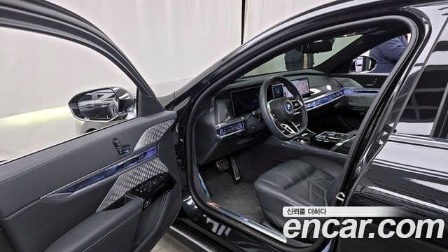 BMW i7 (G70) xDrive 60 M Sport, 2023 10