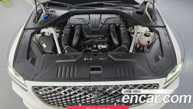 Genesis GV70, 2021 6