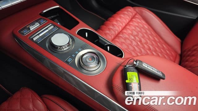 Genesis GV70, 2021 9