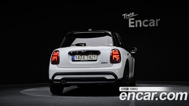 Mini Cooper 3세대, 2024 4