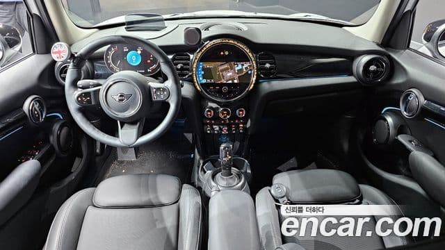 Mini Cooper 3세대, 2024 7