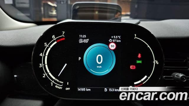 Mini Cooper 3세대, 2024 8