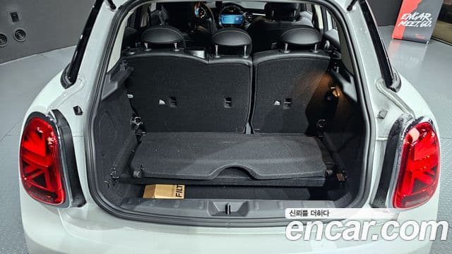 Mini Cooper 3세대, 2024 20