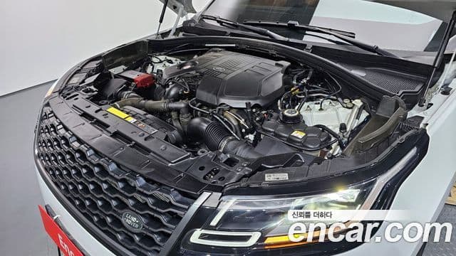 Land Rover Range Rover Velar 3.0 D300 R-Dynamic HSE, 2020 6