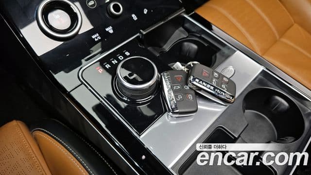 Land Rover Range Rover Velar 3.0 D300 R-Dynamic HSE, 2020 9