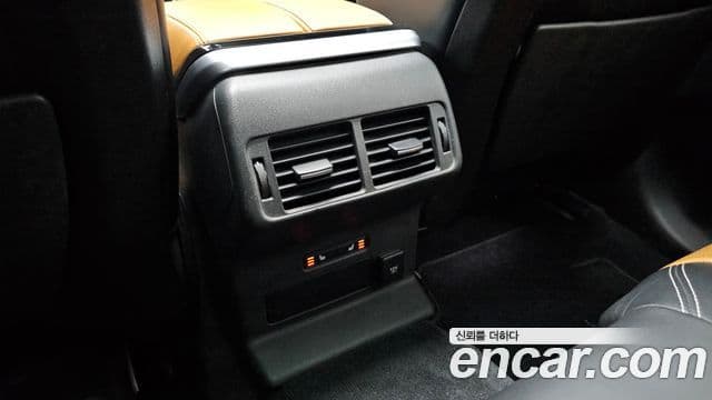 Land Rover Range Rover Velar 3.0 D300 R-Dynamic HSE, 2020 17