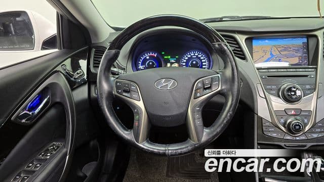 Hyundai Grandeur HG гибрид Premium, 2015 14