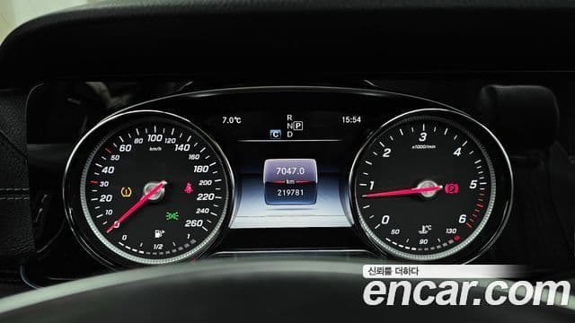 Mercedes-Benz E-класс W213 E220d кабриолет, 2018 8