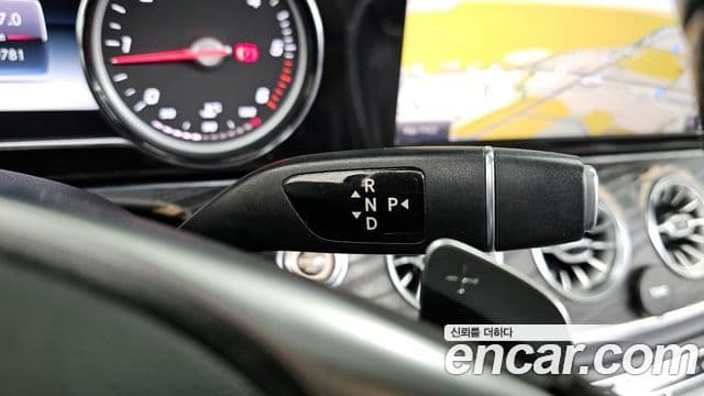 Mercedes-Benz E-класс W213 E220d кабриолет, 2018 9