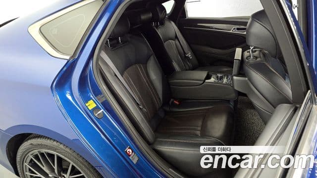 Genesis G80 Sport, 2017 12