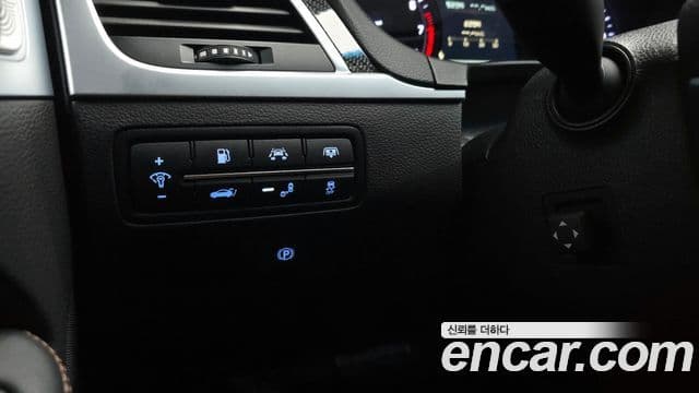 Genesis G80 Sport, 2017 16