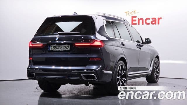 BMW X7 (G07) xDrive 40d M Sport 6인승, 2022 2
