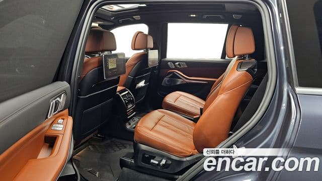 BMW X7 (G07) xDrive 40d M Sport 6인승, 2022 12