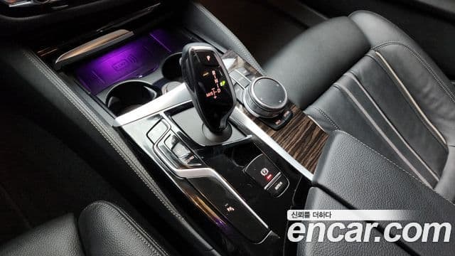 BMW 5시리즈 (G30) Luxury, 2023 9
