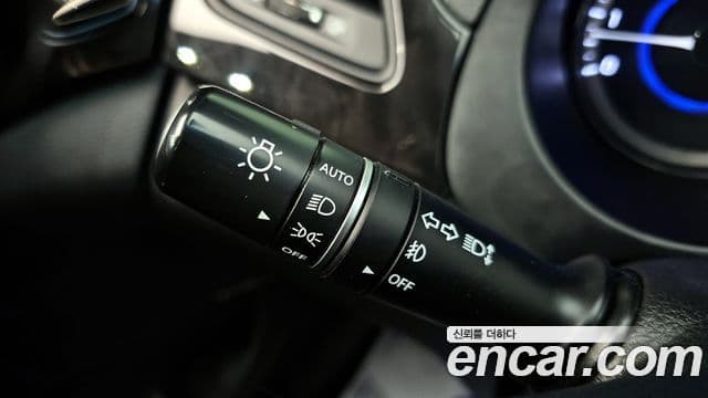 Hyundai Grandeur HG Premium, 2014 16