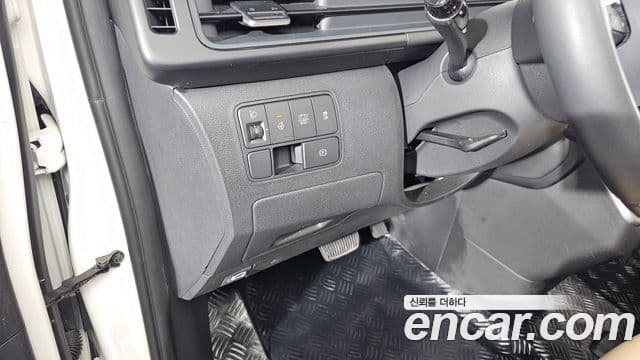 Hyundai Staria Modern, 2025 14