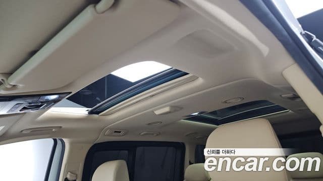 Hyundai Staria Modern, 2025 19