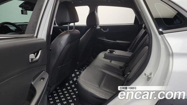 Hyundai Kona Premium, 2018 11