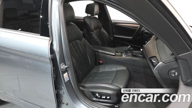 BMW 5시리즈 (G30) 530i M Sport Plus, 2018 10
