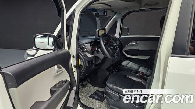 Kia Ray Luxury, 2015 11