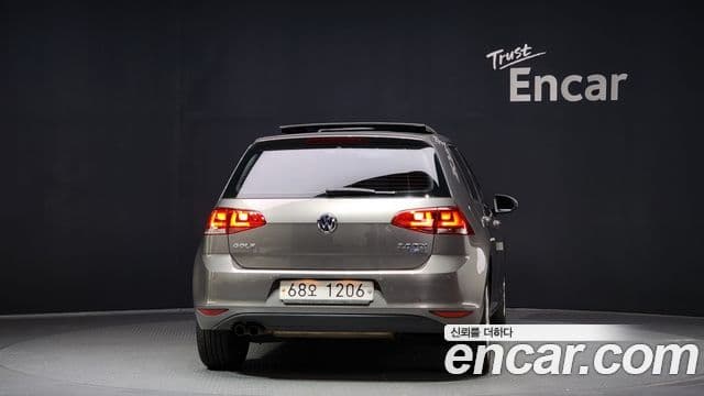 Volkswagen Гольф 7세대, 2013 4