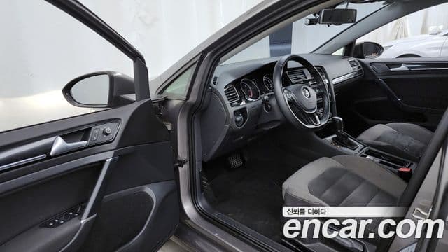 Volkswagen Гольф 7세대, 2013 10