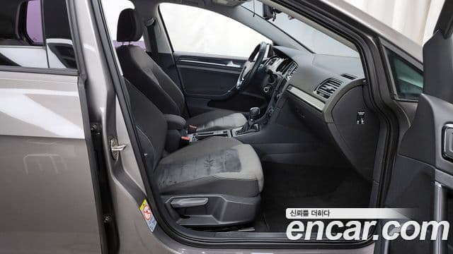 Volkswagen Гольф 7세대, 2013 11