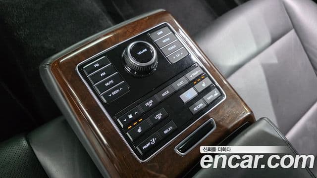 Hyundai Equus(новый кузов / новое поколение) Modern, 2014 18