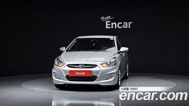Hyundai Accent(новый кузов / новое поколение) 1.6 GDI top, 2012 3