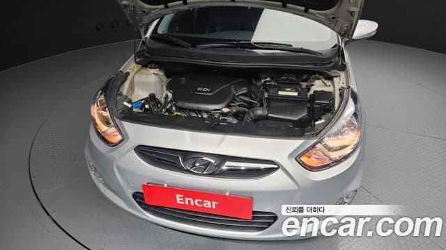 Hyundai Accent(новый кузов / новое поколение) 1.6 GDI top, 2012 6