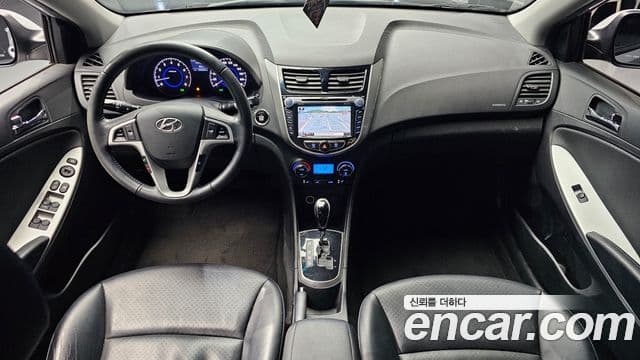 Hyundai Accent(новый кузов / новое поколение) 1.6 GDI top, 2012 7