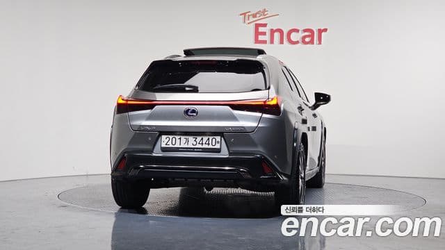 Lexus UX250h 2.0 F-Sport 2WD, 2022 4