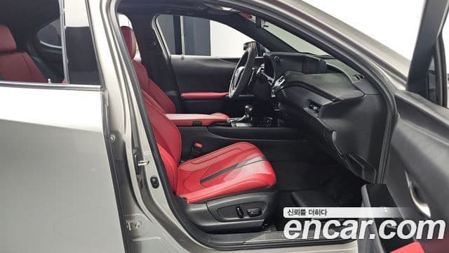 Lexus UX250h 2.0 F-Sport 2WD, 2022 11