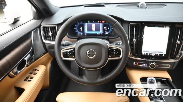 Volvo V90 Cross Country B5 Ultra AWD, 2024 13