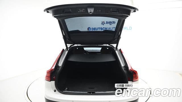 Volvo V90 Cross Country B5 Ultra AWD, 2024 20