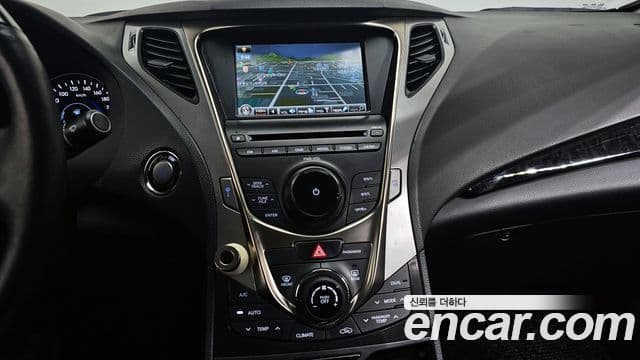 Hyundai Grandeur HG Modern, 2013 15