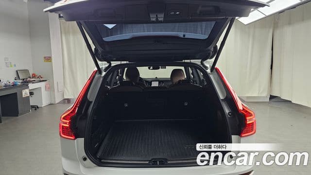 Volvo XC60 2세대 B6 Inscription, 2022 20
