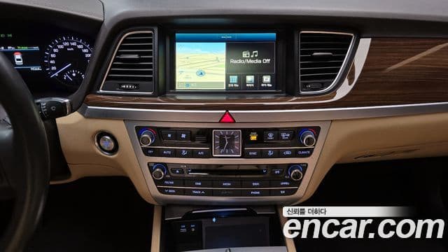 Genesis G80 Luxury, 2017 15