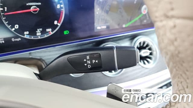 Mercedes-Benz E-класс W213 E220d купе, 2018 9