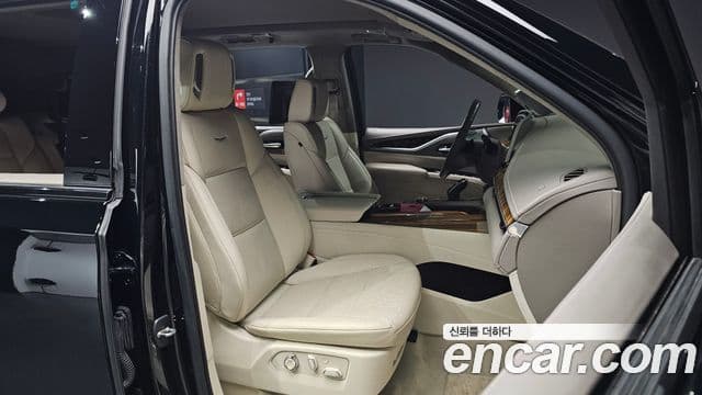 Cadillac Escalade 5세대 Sport Platinum, 2021 10
