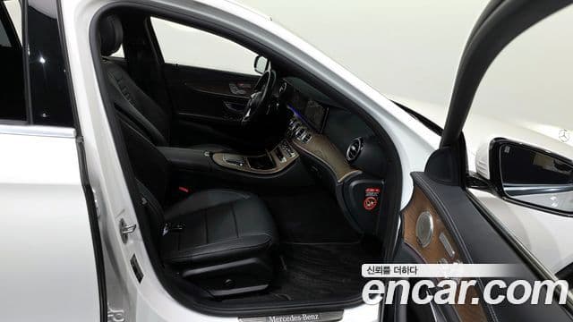 Mercedes-Benz E-класс W213 Exclusive, 2021 11
