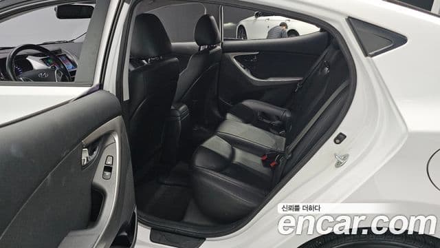 Hyundai Avante MD Premier, 2012 12