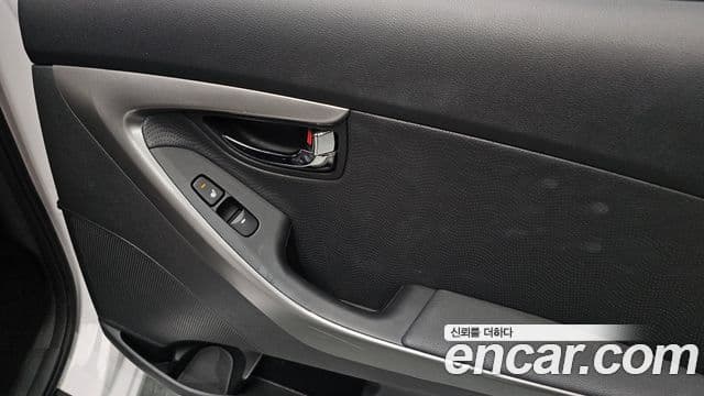 Hyundai Avante MD Premier, 2012 19