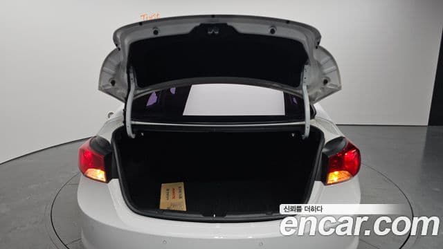 Hyundai Avante MD Premier, 2012 20