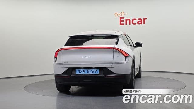 Kia EV6 Air, 2022 4