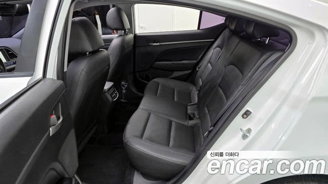 Hyundai Avante AD Special, 2016 13