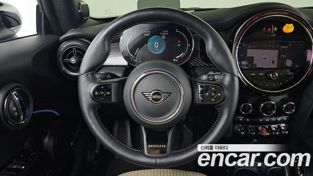 Mini Cooper S кабриолет 3세대, 2024 13