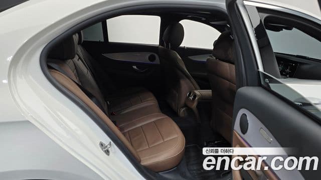 Mercedes-Benz E-класс W213 Avantgarde, 2021 12